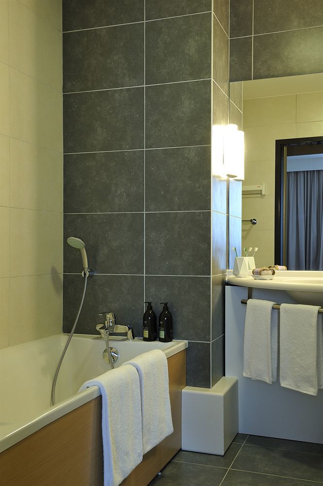 Adagio Centre Aparthotel 4*